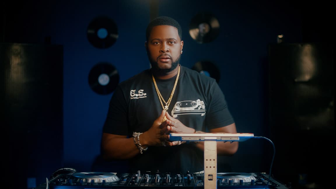 Mastering the Art of DJing